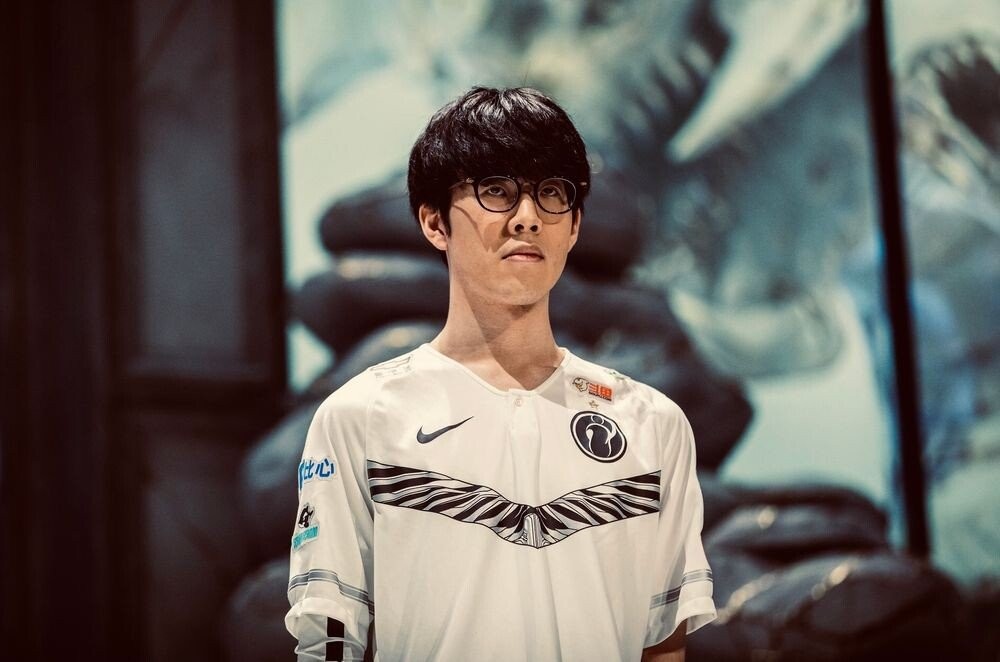 国足曾因防 国足曾因防