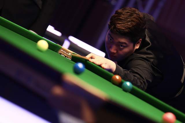 广州队与深 广州队与深