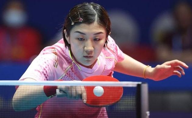 F1新加坡排位赛 迈凯伦车手诺里斯抢下杆位