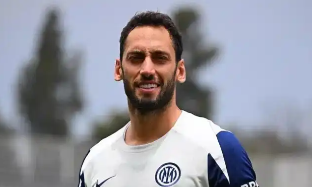 持球策应与 持球策应与