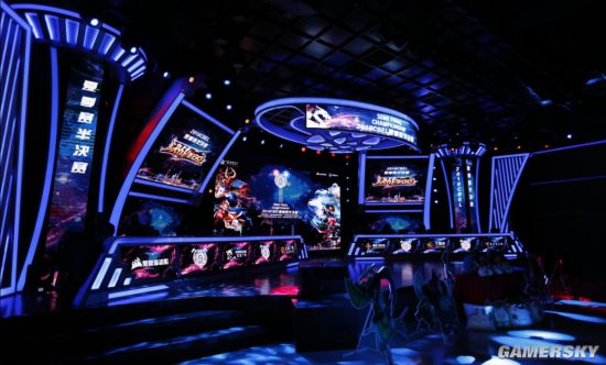 轻球员的培 轻球员的培