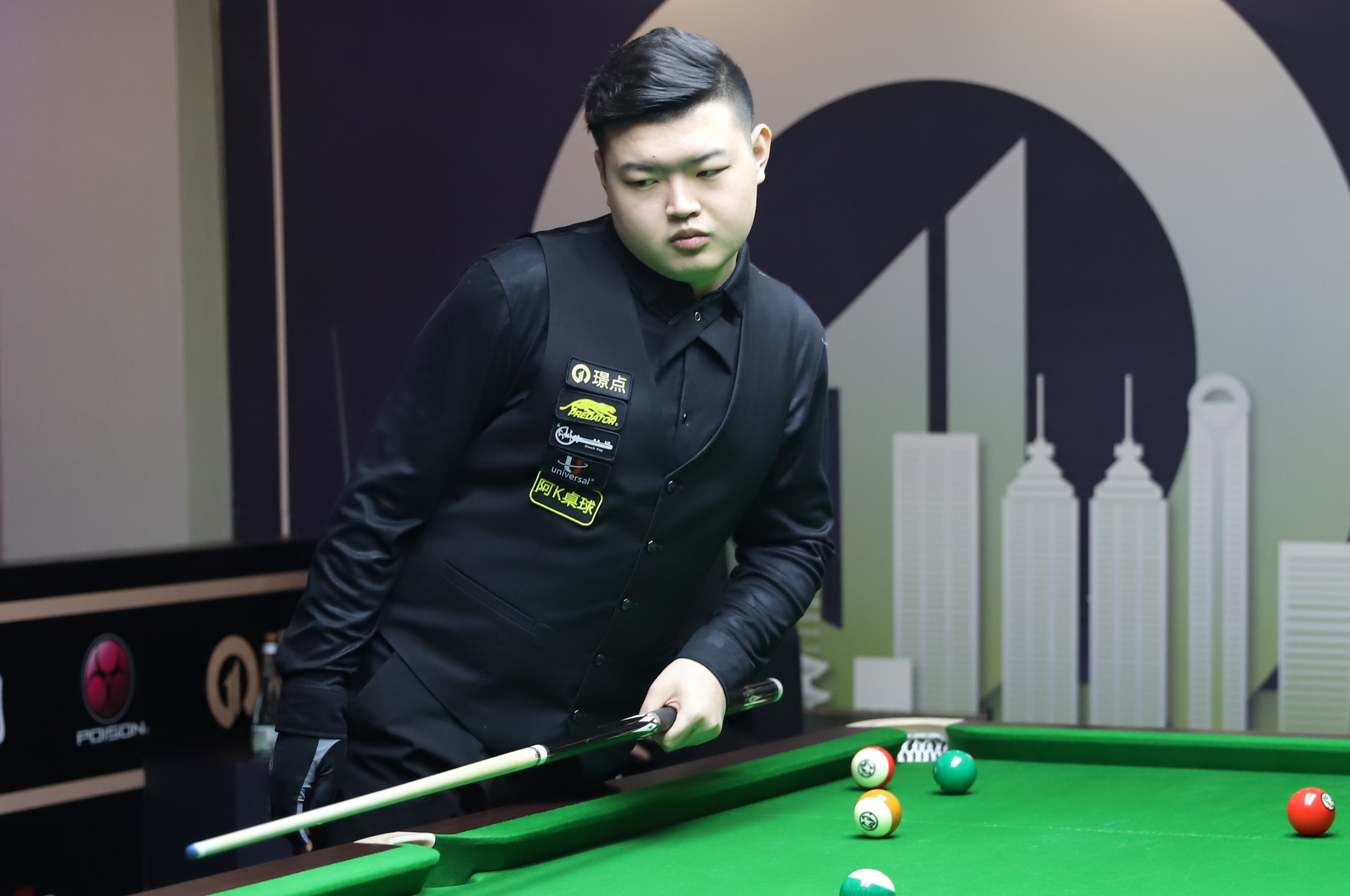 球傳給空位 球傳給空位